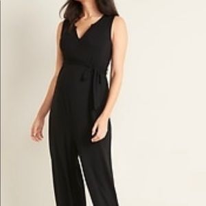 Maternity Sleeveless Tie-Belt Wide-Leg Jumpsuit